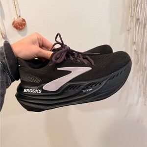 Brooks Women's Black Running Sneakers with Light Neutral Logo